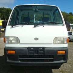 ご成約有難う御座いました。サンバートラック　切替式４ＷＤ　５ＭＴ　走行距離 ７５７１０ｋｍ　　　 サビ少なく室内綺麗。エンジン・ミッション調子良し　程度良好おすすめ車輌の画像