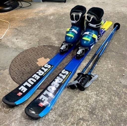 お引取り限定 STREULE シュトロイレ ST-JB ジュニアスキー4点セット 板130cm ブーツ20cm