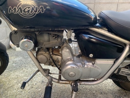 ホンダ magna50