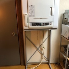 日立 衣類乾燥機5kg DE-N5AX スタンドはは完売