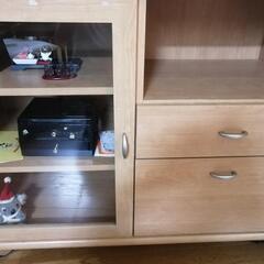 キャスター付の棚の画像