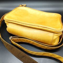 キタムラ2　中古　鞄　ショルダーバッグ　他の商品ご購入で無料の画像