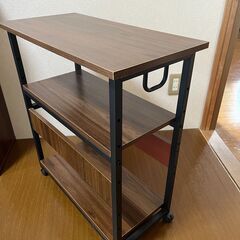 キャスター付きパソコンワゴンの画像