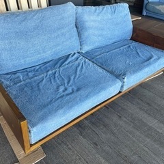 ジーンズ生地のソファー！売価20万円ヲ19800円！キズあり汚れあります