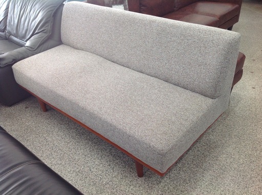 NOCE グレー✕ブラウン 布製 木枠フレーム 2人掛けソファー【9650059】