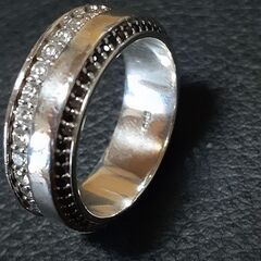 ブランド❗ブラックレベルダイヤの画像