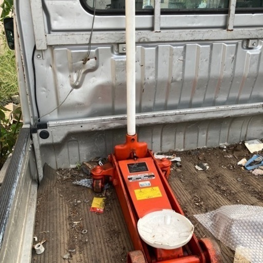 自動車のジャッキ　1.5t