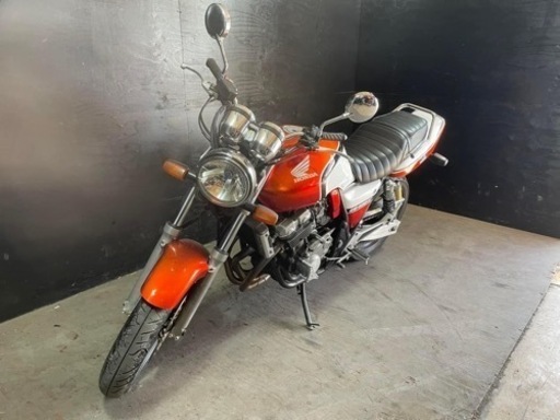 買取強化中！！★お支払い総額37.8万円★ ホンダ CB400SF 低走行8000キロ代！車検付き！！相場バク上がり中にスーフォア入荷！！関東圏内即日配送可能です！