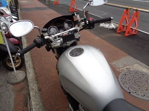 NO.4451　イナズマ１２００　油冷４サイクル４気筒１２００ｃｃ　ビキニカウル付き　シルバー　 ☆彡