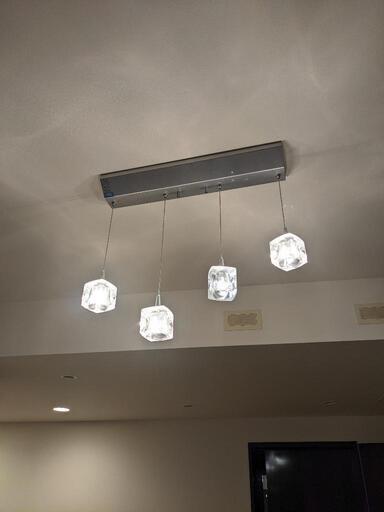 ペンダントライトダイニング