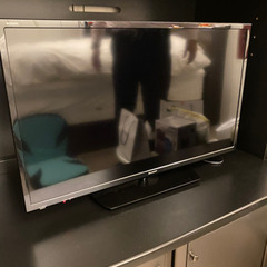 2018年製　シャープ　テレビ　32インチの画像