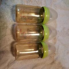 哺乳瓶１５０ミリリットル３本セットになります。の画像