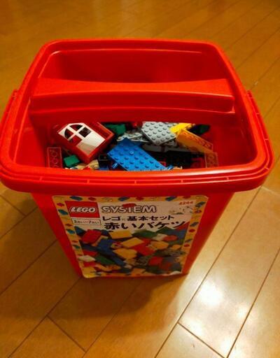 レゴブロック バケツに目一杯！