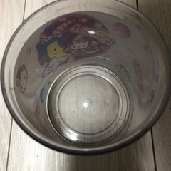 キティちゃん 丸型ケースの画像