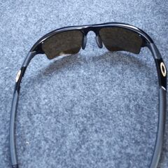 OAKLEY　オークリー　偏光レンズ　ブラックフレームの画像