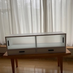 カウンター間仕切り棚