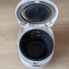 東芝　炊飯器　RC-6GXの画像
