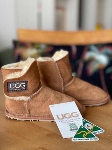 UGGオーストラリア　14.0  ムートンブーツ