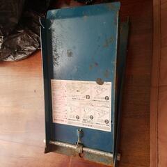 アルミ缶潰しの画像