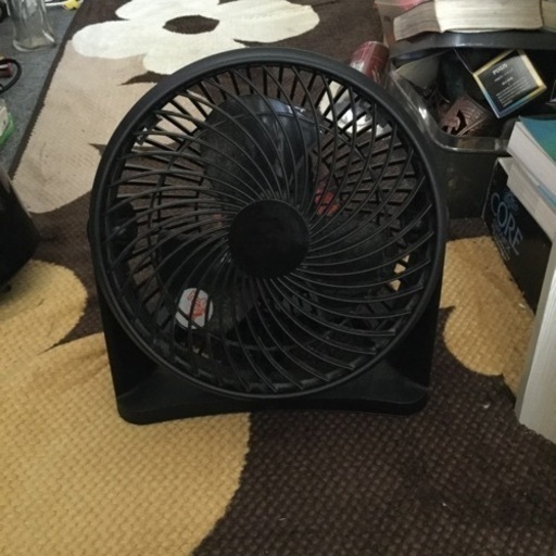 サーキュレーター ブラック