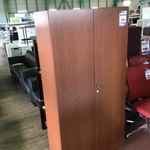 JI-25 【オフィス家具専門店】オカムラの木製書庫です！