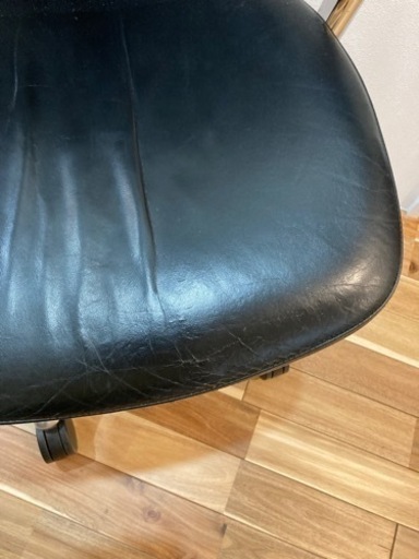 イス　椅子　オカムラ　コンテッサチェア