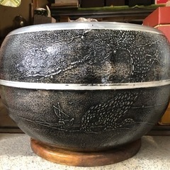 【売約済み】【昭和レトロ】大型火鉢　ひばち　大きい　金属製