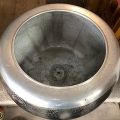 【売約済み】【昭和レトロ】大型火鉢　ひばち　大きい　金属製の画像