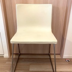 IKEA 椅子　BERNHARD ベルナード　本革　白の画像