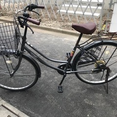 【受付終了】ギア付き自転車(空気入れ、カバー付き)