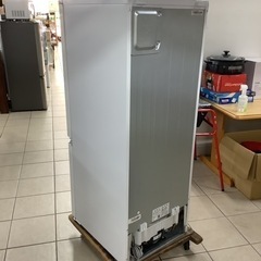 SHARP シャープ 冷蔵庫 SJ-18E8-KW 2021年製 179L