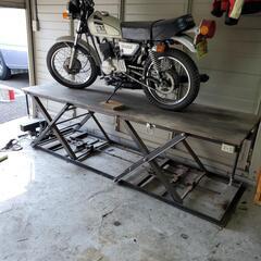 バイクリフト(電動式)パンタグラフ！兵庫県の画像