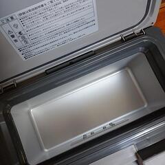 ポータブル冷温庫・松下電工の画像