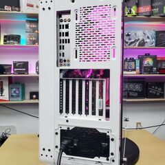 本格水冷ゲーミングPCの画像