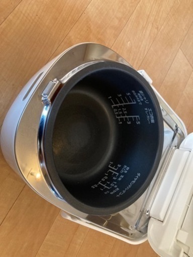 【秋の味覚は美味しいご飯と】炊飯器※値引き交渉可