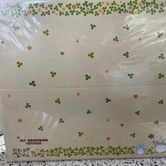 トトロフードコンテナの画像