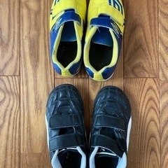 【無料】サッカー　シューズ　18センチ