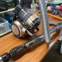 サイクロン掃除機　通電済み　TOSHIBA HITACHI dy...