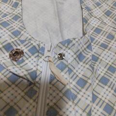 【値下げしました】介護用　つなぎ服の画像