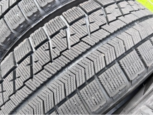 195/65R15 ブリヂストン VRX スタッドレス4本 2020年製造 ヴォクシー プリウス  エスクァイヤ セレナ他