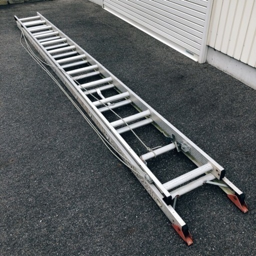 2段梯子/2段バシゴ◆7.85ｍ◆縮まった状態で456ｃｍ◆カンサカ コスモス80◆一応紐は交換してご使用ください【こちらは店舗です。浜村鹿野温泉ICから3分 買取本舗 宮本リサイクル 営業時間９～１９時 定休日水曜日】