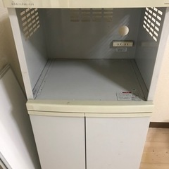 [取引中] 米びつ付　レンジ台の画像