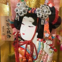 【お値下げしました】高級羽子板飾り　金屏風　ガラスケース入り　オルゴールあり　18号　藤娘の画像