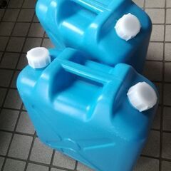 灯油タンク×2