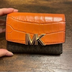 MICHAEL KORS 折り財布の画像