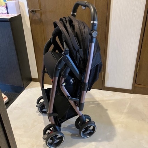 オプティアクッションプレミアム Aprica