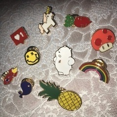 1コ　ブローチ　の画像