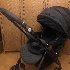 アップリカベビーカーA型ソアラプレミアムフットマフ付きの画像