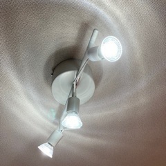 IKEA 天井照明 シーリングトラック 2つセットの画像