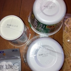 食品　カップラーメン　マカロニ　レトルトカレー　抗菌手袋　食材の画像